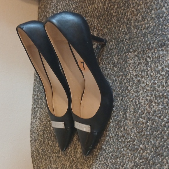 Coach Zan Black Leather Women's Pumps Size 7 - Picture 4 of 12